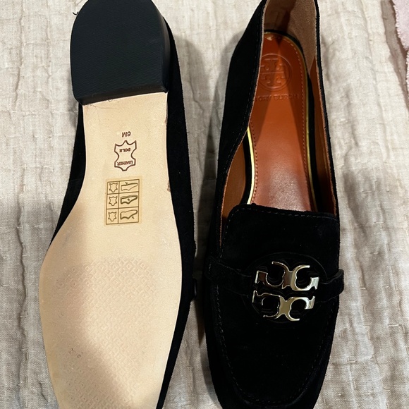 Tory Burch Shoe - Picture 2 of 2
